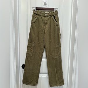 H&M Green Cargo Pants Size 2